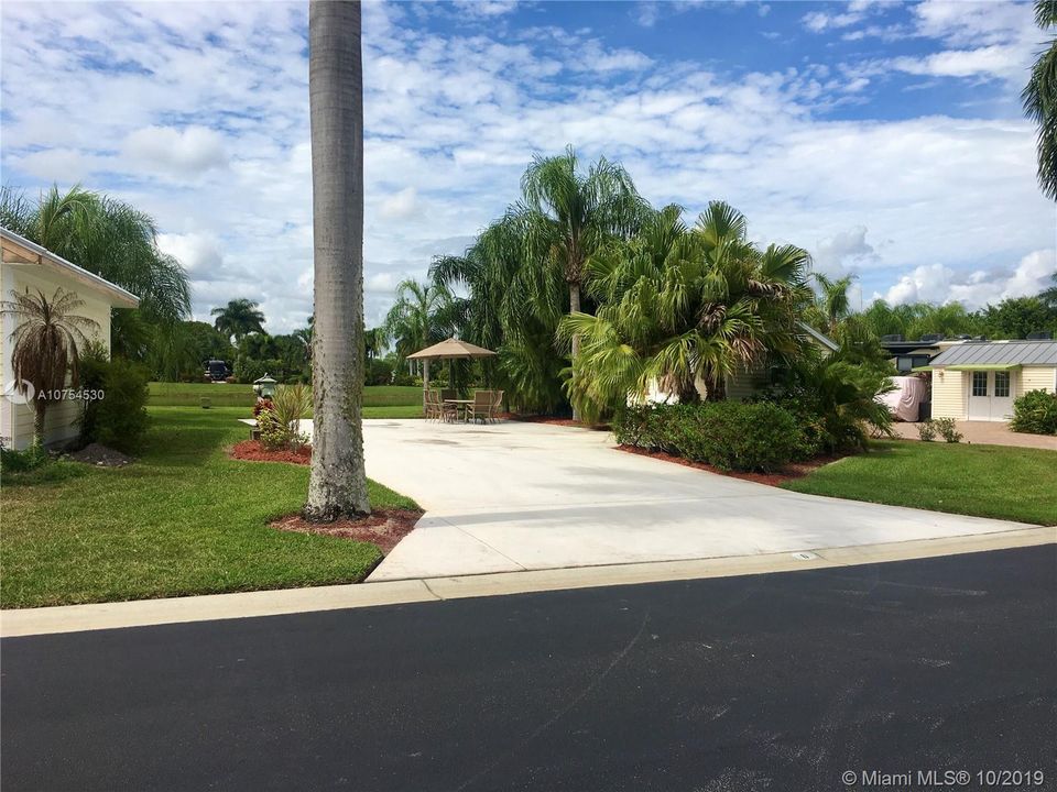Recently Sold: $84,900 (0.11 acres)