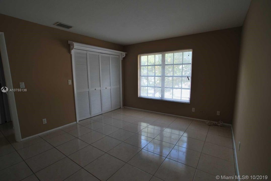 Vendido Recientemente: $99,000 (1 camas, 1 baños, 600 Pies cuadrados)