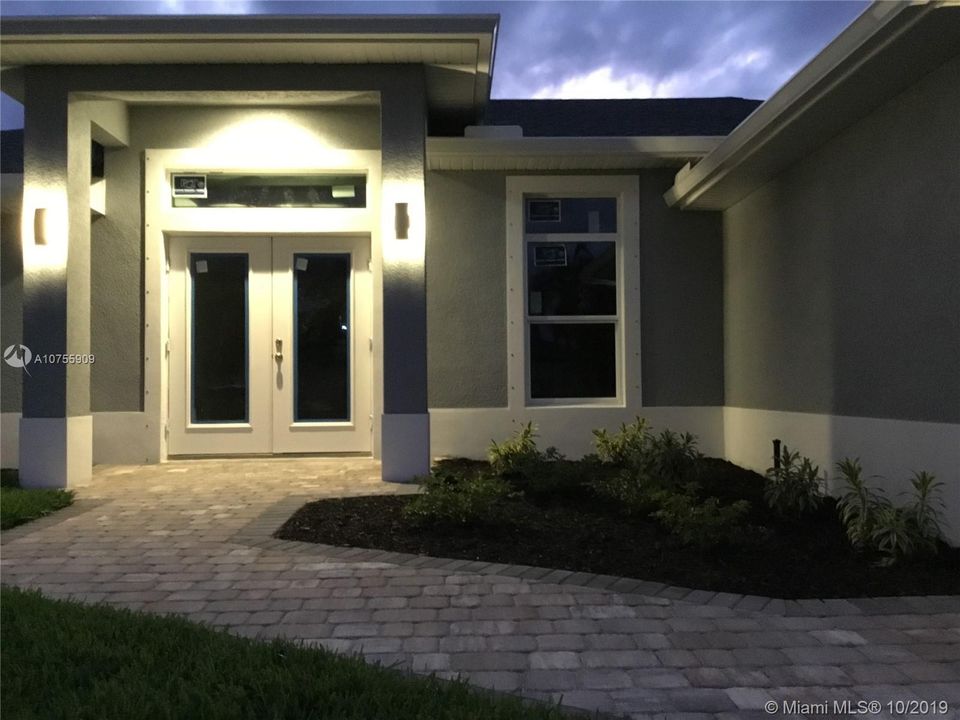 Recently Sold: $289,900 (4 beds, 2 baths, 1511 Square Feet)