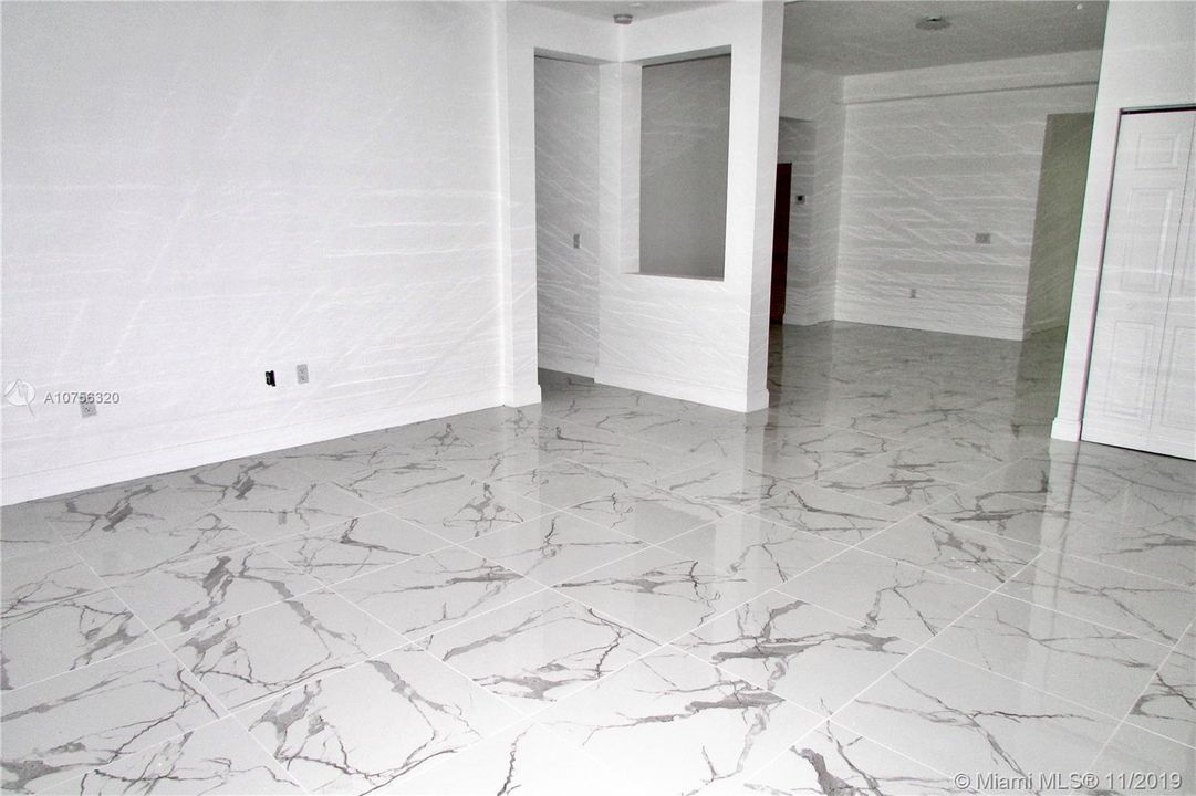 Vendido Recientemente: $279,900 (3 camas, 2 baños, 0 Pies cuadrados)