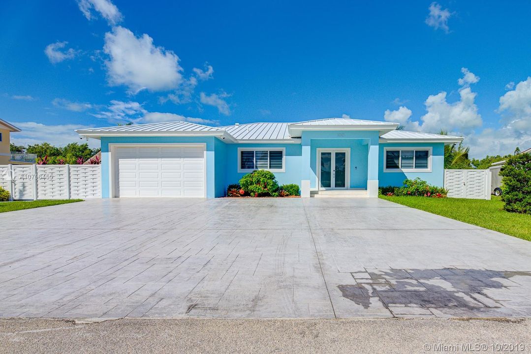 Recently Sold: $1,340,000 (3 beds, 4 baths, 2284 Square Feet)