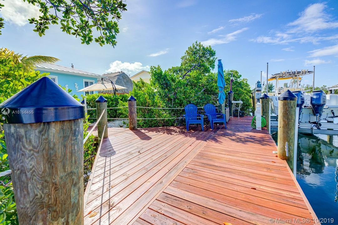 Recently Sold: $1,340,000 (3 beds, 4 baths, 2284 Square Feet)