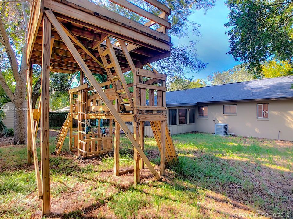 Vendido Recientemente: $205,000 (3 camas, 2 baños, 0 Pies cuadrados)