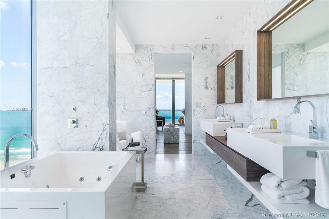 Recently Sold: $29,500,000 (5 beds, 5 baths, 6807 Square Feet)