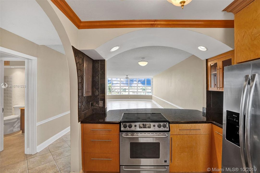 Vendido Recientemente: $288,000 (2 camas, 2 baños, 1450 Pies cuadrados)