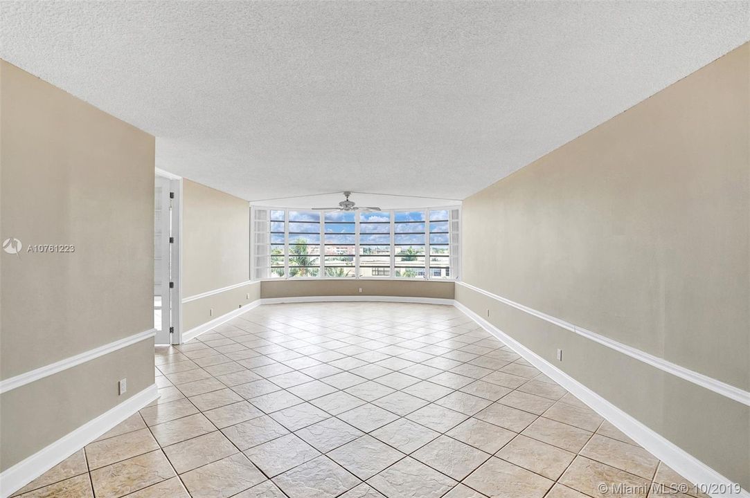 Vendido Recientemente: $288,000 (2 camas, 2 baños, 1450 Pies cuadrados)