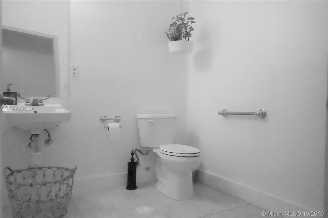 最近售出: $50,000 (0 贝兹, 0 浴室, 1843 平方英尺)