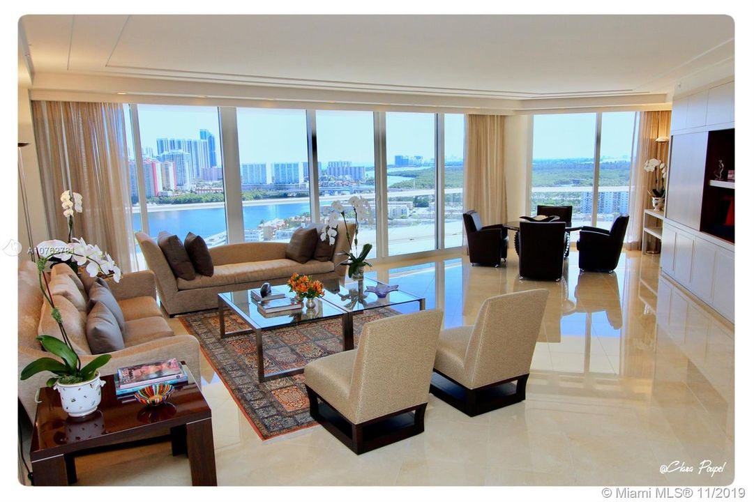 Recently Sold: $1,295,000 (3 beds, 3 baths, 3200 Square Feet)