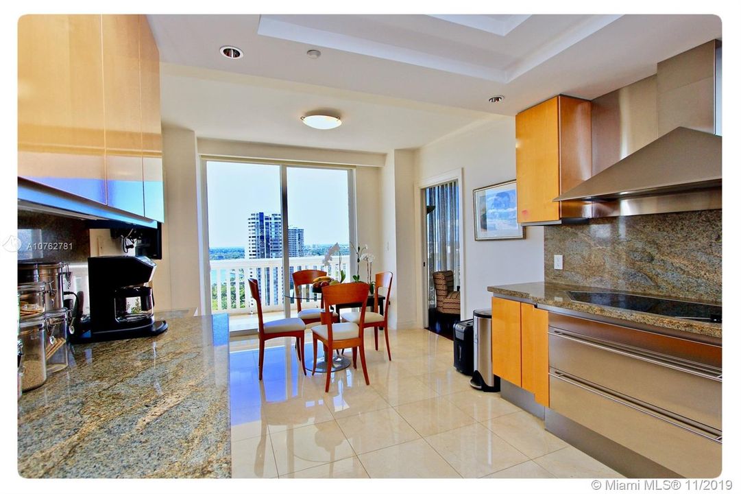 Recently Sold: $1,295,000 (3 beds, 3 baths, 3200 Square Feet)