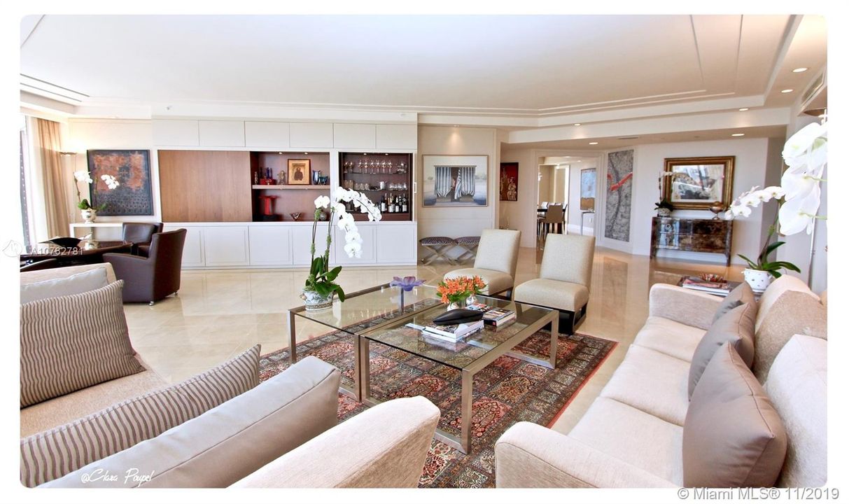 Recently Sold: $1,295,000 (3 beds, 3 baths, 3200 Square Feet)