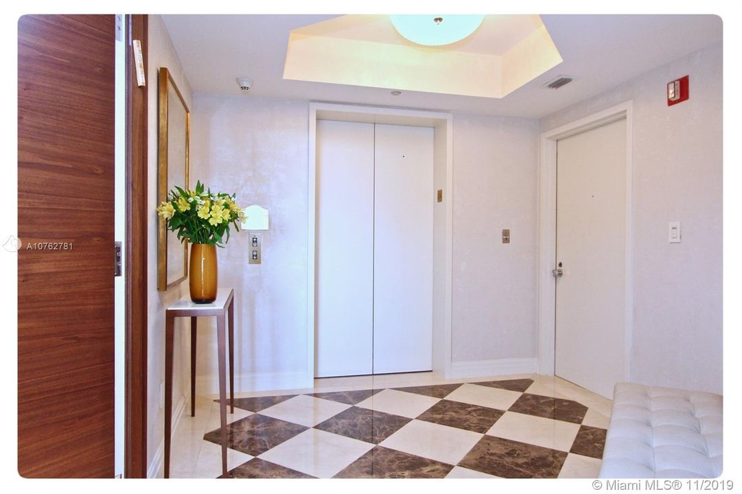 Recently Sold: $1,295,000 (3 beds, 3 baths, 3200 Square Feet)