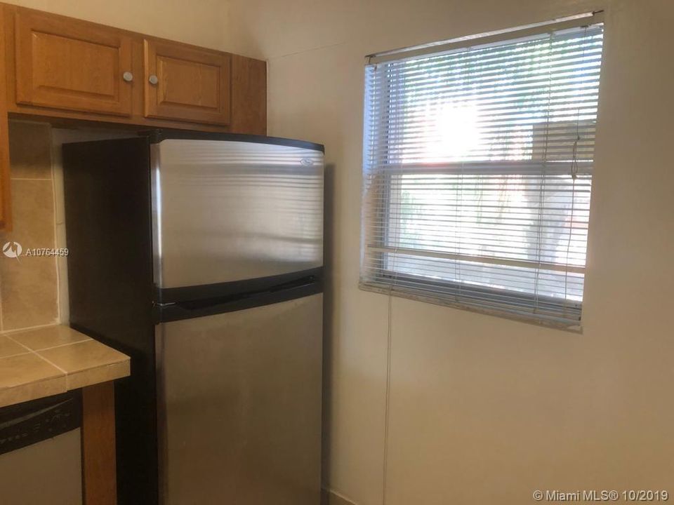 Recently Sold: $56,900 (1 beds, 1 baths, 720 Square Feet)