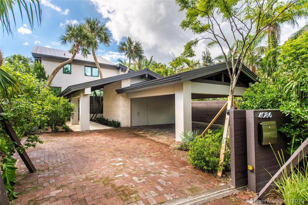 Recently Rented: $10,000 (3 beds, 3 baths, 3238 Square Feet)