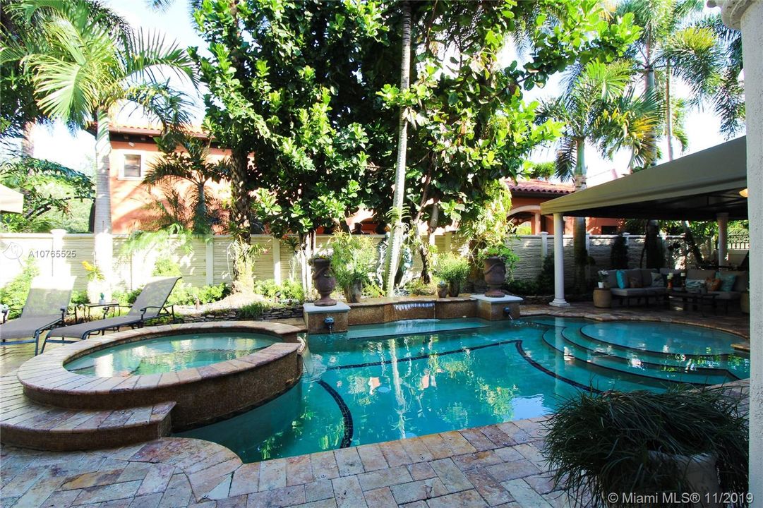 Salted/Heated Pool with spa and fountains