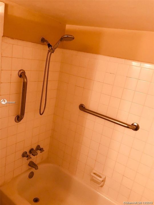 Recently Sold: $95,000 (1 beds, 1 baths, 650 Square Feet)