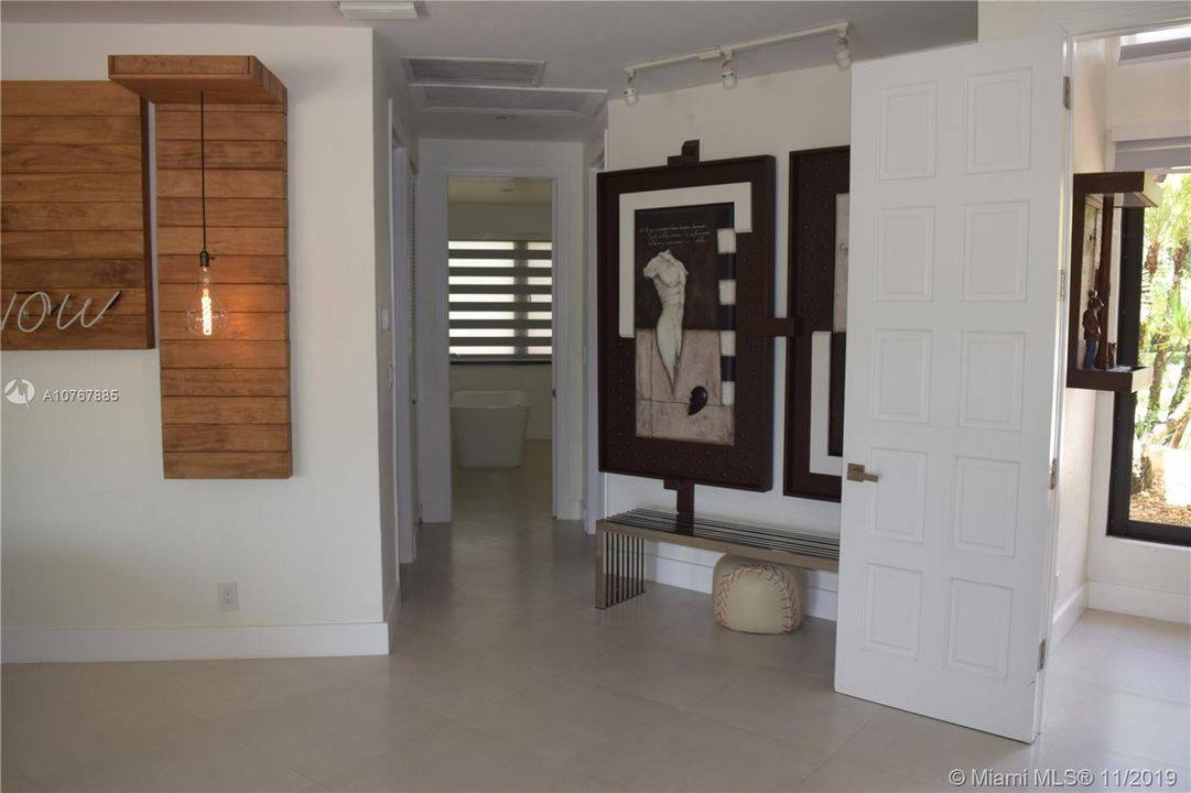 Recently Rented: $6,950 (4 beds, 3 baths, 3329 Square Feet)