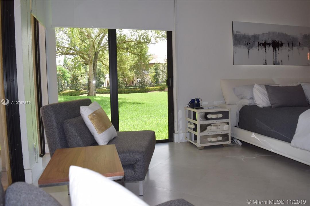 Recently Rented: $6,950 (4 beds, 3 baths, 3329 Square Feet)