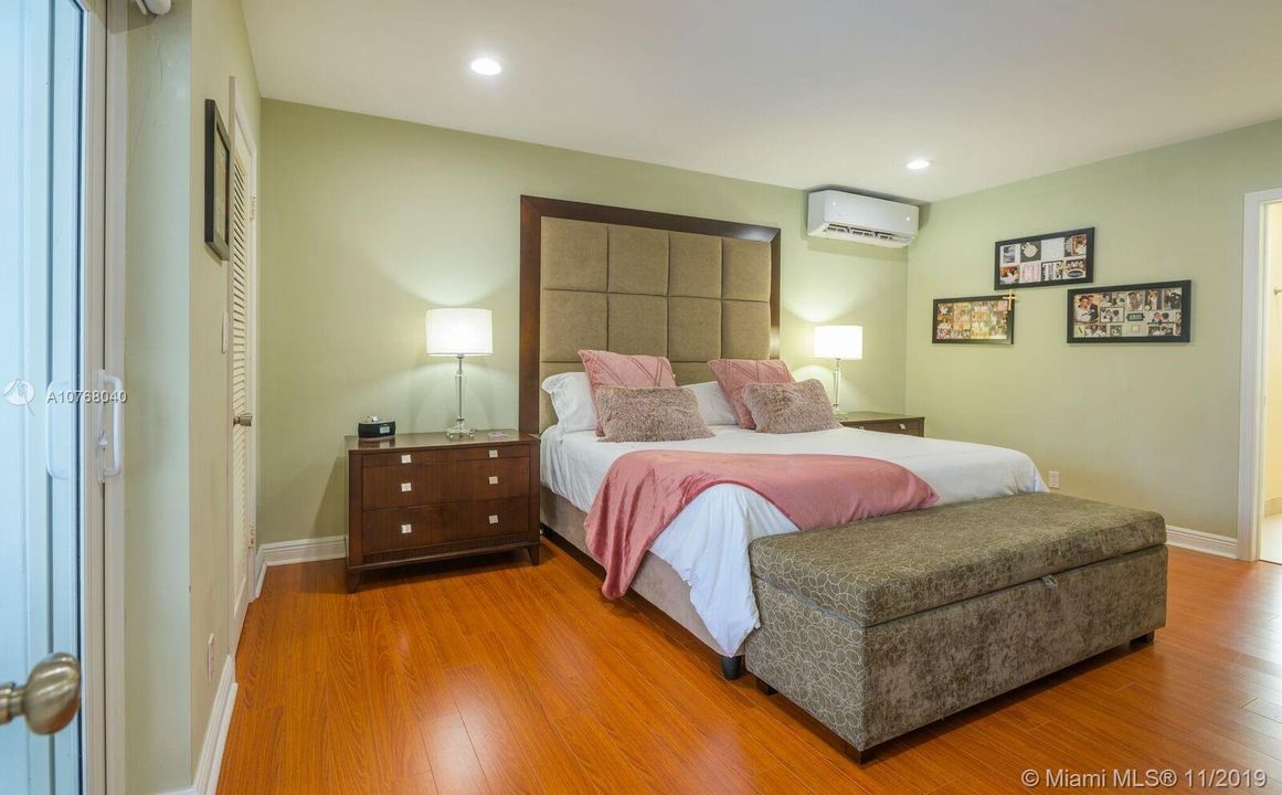 Very Large Master Bedroom
