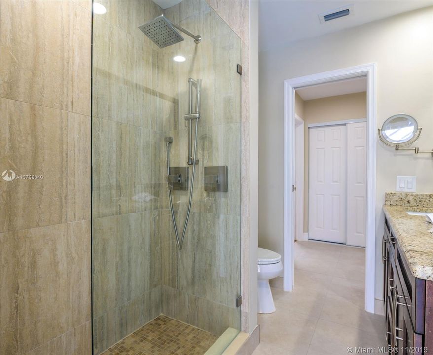 Guest Bathroom Step-In Shower