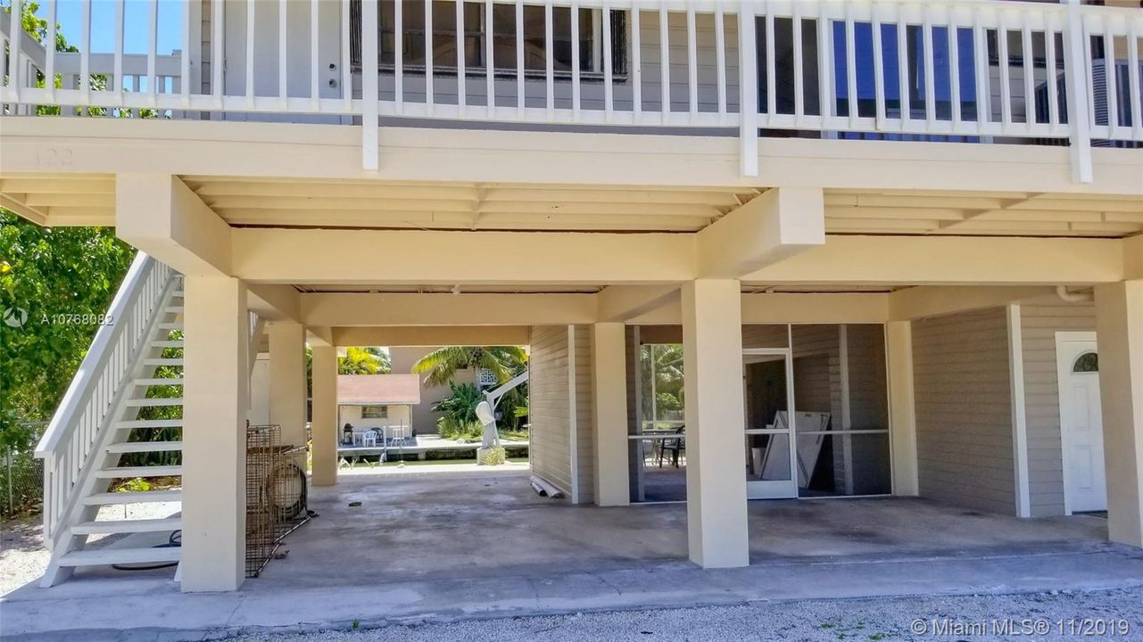 Vendido Recientemente: $859,000 (3 camas, 3 baños, 1275 Pies cuadrados)