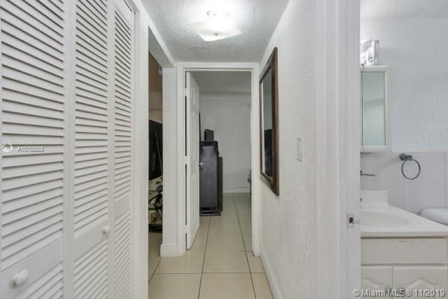 Vendido Recientemente: $162,620 (2 camas, 1 baños, 794 Pies cuadrados)