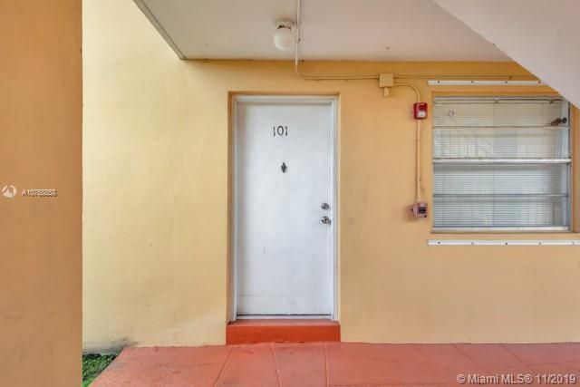 Vendido Recientemente: $162,620 (2 camas, 1 baños, 794 Pies cuadrados)