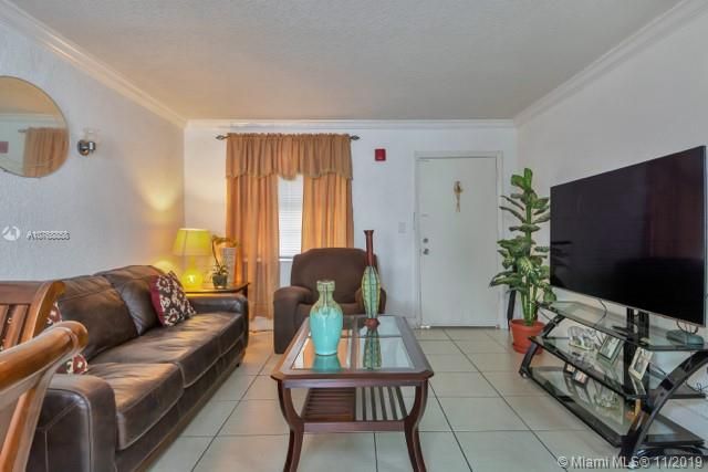 Vendido Recientemente: $162,620 (2 camas, 1 baños, 794 Pies cuadrados)