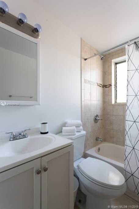 Recently Sold: $1,895,000 (0 beds, 0 baths, 5100 Square Feet)