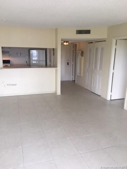 最近售出: $45,900 (1 贝兹, 1 浴室, 783 平方英尺)