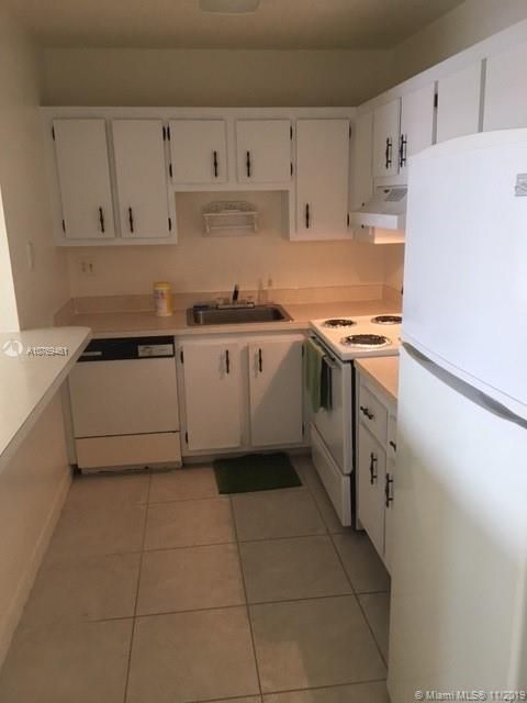 最近售出: $45,900 (1 贝兹, 1 浴室, 783 平方英尺)