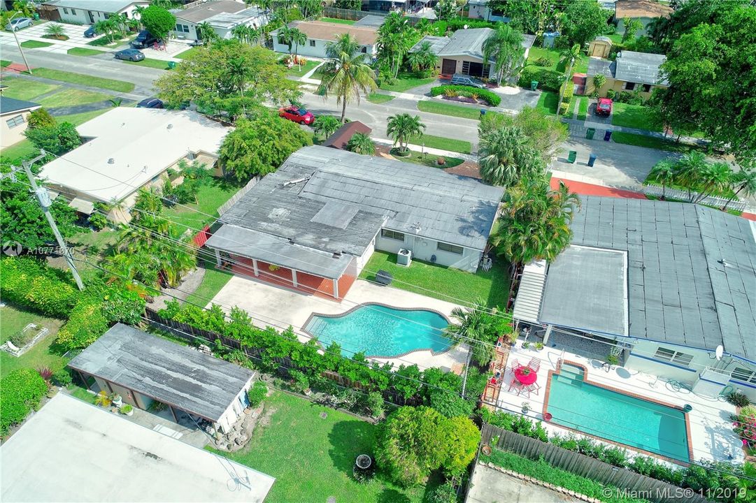 Vendido Recientemente: $425,000 (4 camas, 2 baños, 2062 Pies cuadrados)