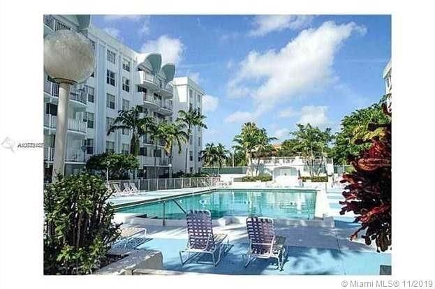 最近售出: $99,900 (2 贝兹, 2 浴室, 1175 平方英尺)