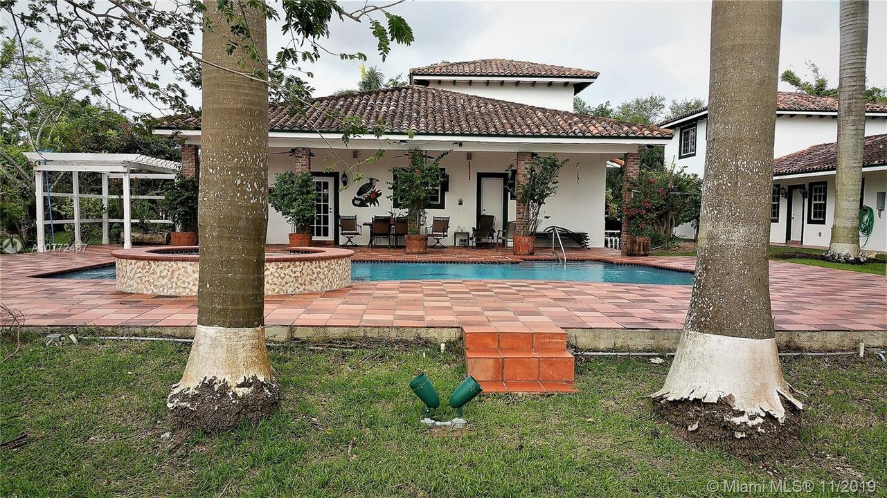 Recientemente alquilado: $1,650 (2 camas, 1 baños, 3020 Pies cuadrados)