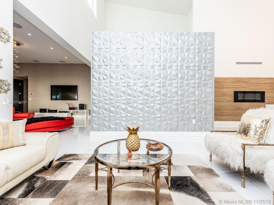 Vendido Recientemente: $1,250,000 (5 camas, 6 baños, 3638 Pies cuadrados)