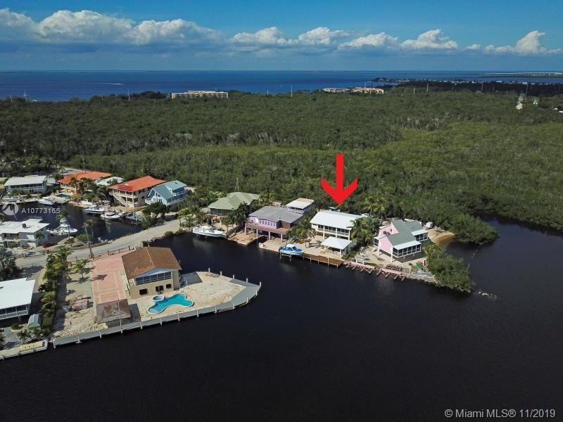 Недавно продано: $1,249,000 (3 спален, 3 ванн, 11995 Квадратных фут)