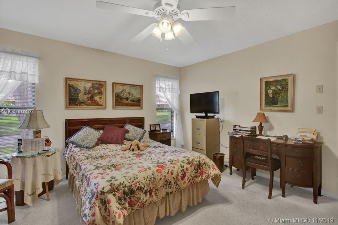 Vendido Recientemente: $159,000 (2 camas, 2 baños, 1648 Pies cuadrados)