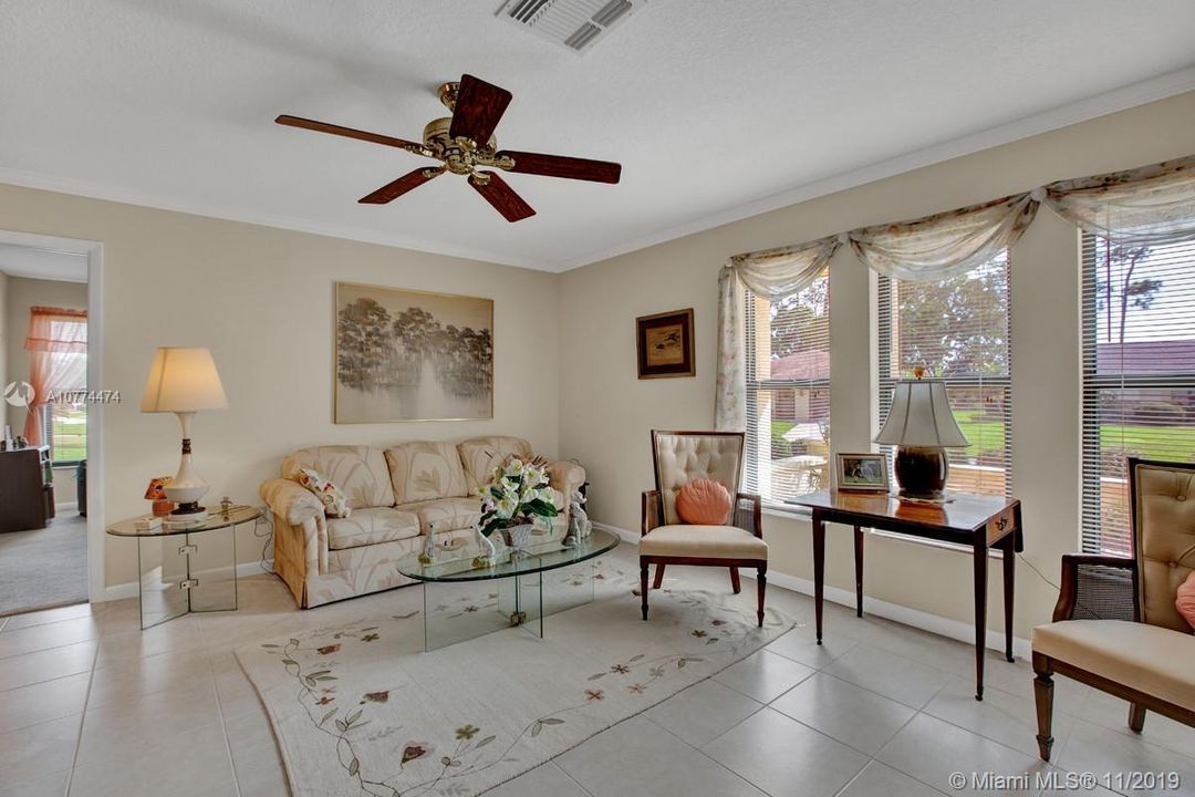 Vendido Recientemente: $159,000 (2 camas, 2 baños, 1648 Pies cuadrados)