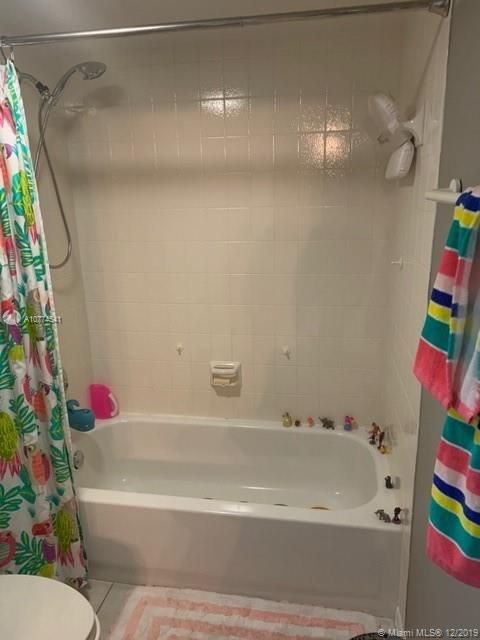 Vendido Recientemente: $270,000 (2 camas, 2 baños, 1264 Pies cuadrados)
