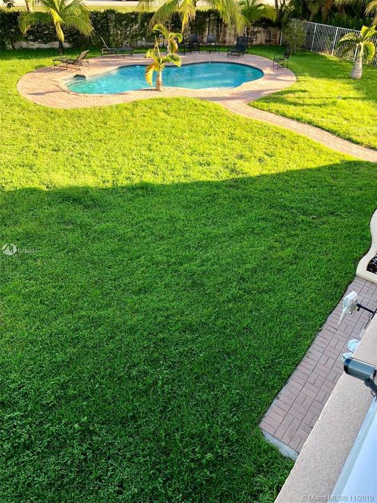 Recientemente alquilado: $4,830 (5 camas, 4 baños, 4249 Pies cuadrados)
