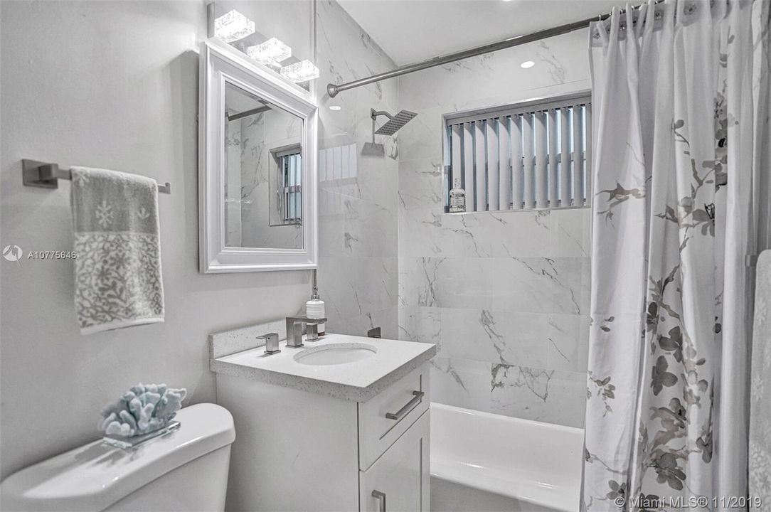 Недавно продано: $369,900 (4 спален, 3 ванн, 1326 Квадратных фут)