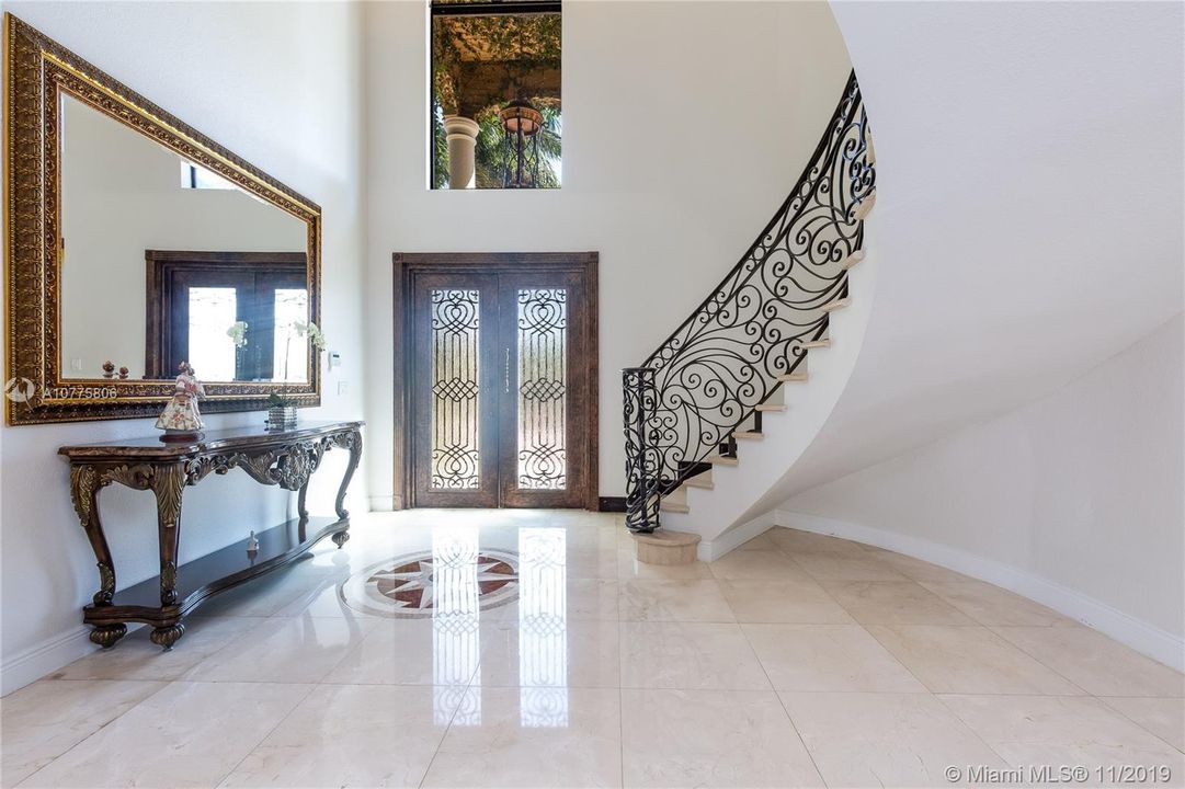 Recently Sold: $1,679,000 (5 beds, 5 baths, 4918 Square Feet)