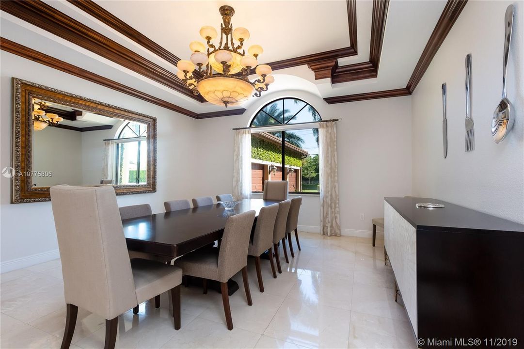 Recently Sold: $1,679,000 (5 beds, 5 baths, 4918 Square Feet)