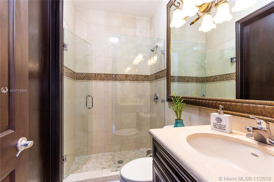 Recently Sold: $1,679,000 (5 beds, 5 baths, 4918 Square Feet)