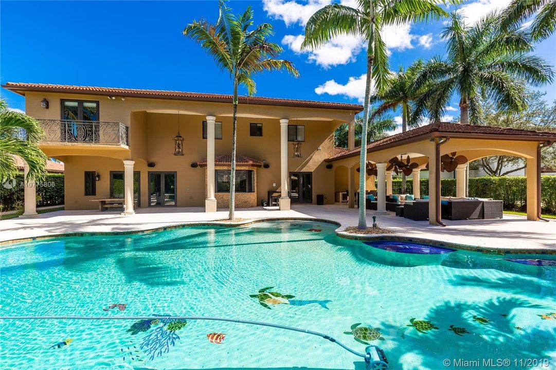 Recently Sold: $1,679,000 (5 beds, 5 baths, 4918 Square Feet)