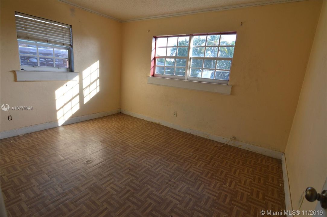 Recently Sold: $194,900 (3 beds, 2 baths, 1014 Square Feet)