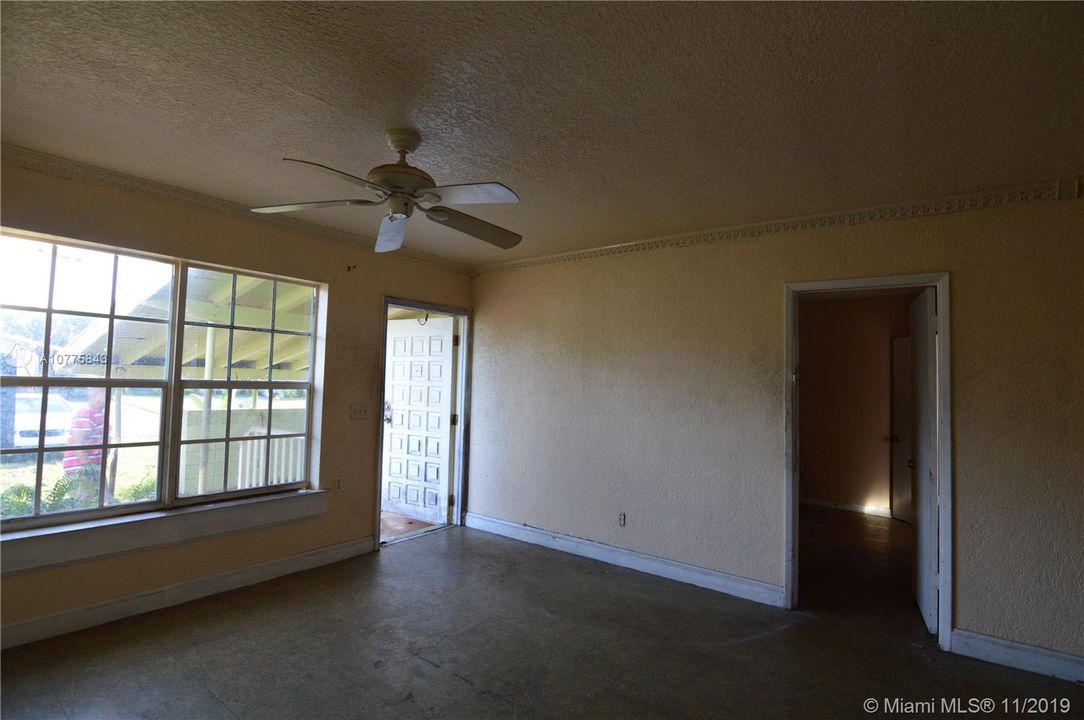 Recently Sold: $194,900 (3 beds, 2 baths, 1014 Square Feet)