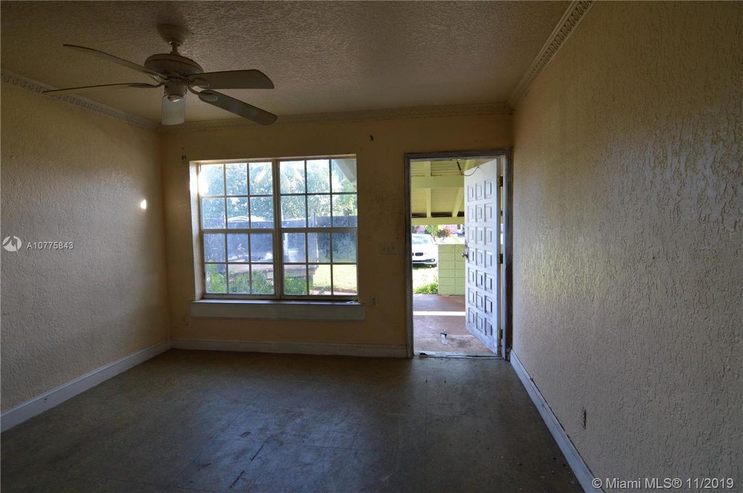 Recently Sold: $194,900 (3 beds, 2 baths, 1014 Square Feet)