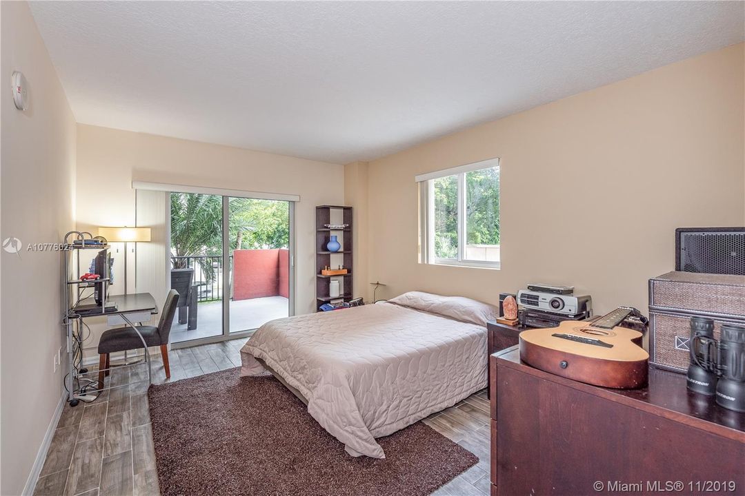 Vendido Recientemente: $200,000 (1 camas, 1 baños, 530 Pies cuadrados)