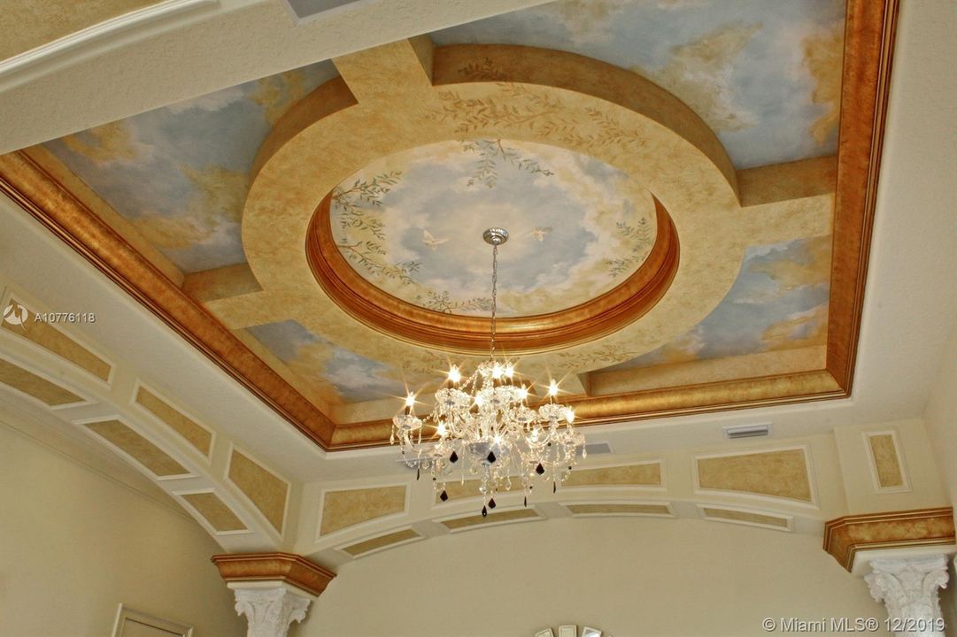 Recently Rented: $6,000 (5 beds, 5 baths, 4810 Square Feet)