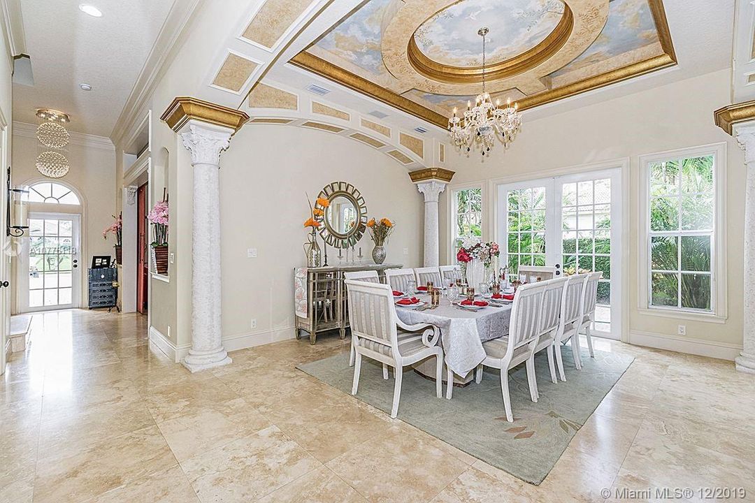 Recently Rented: $6,000 (5 beds, 5 baths, 4810 Square Feet)